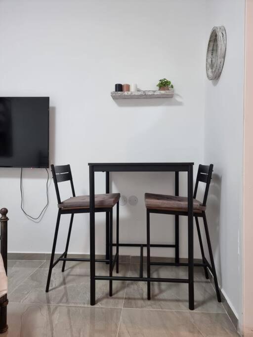 דירת זוּגַג מפנקת עם מרפסת משגעת ונוף למפרץ. Διαμέρισμα Ελάτ Εξωτερικό φωτογραφία