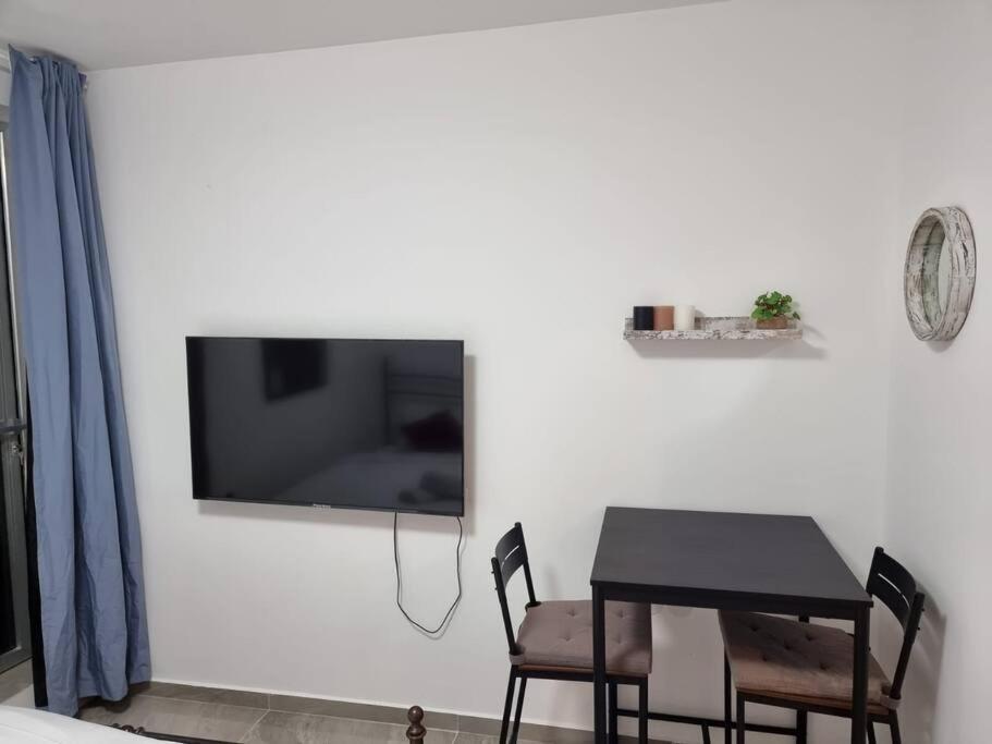 דירת זוּגַג מפנקת עם מרפסת משגעת ונוף למפרץ. Διαμέρισμα Ελάτ Εξωτερικό φωτογραφία